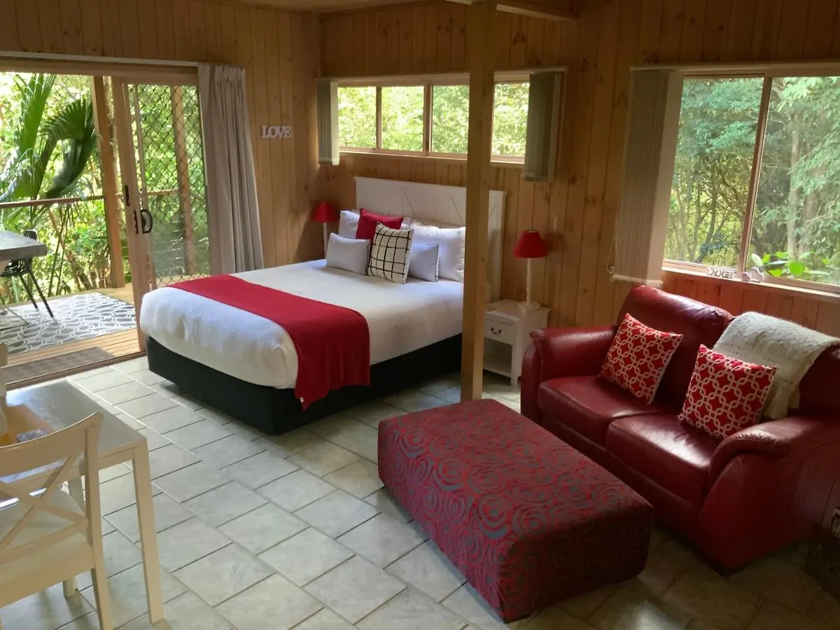 Belle'S At Montville Lodge